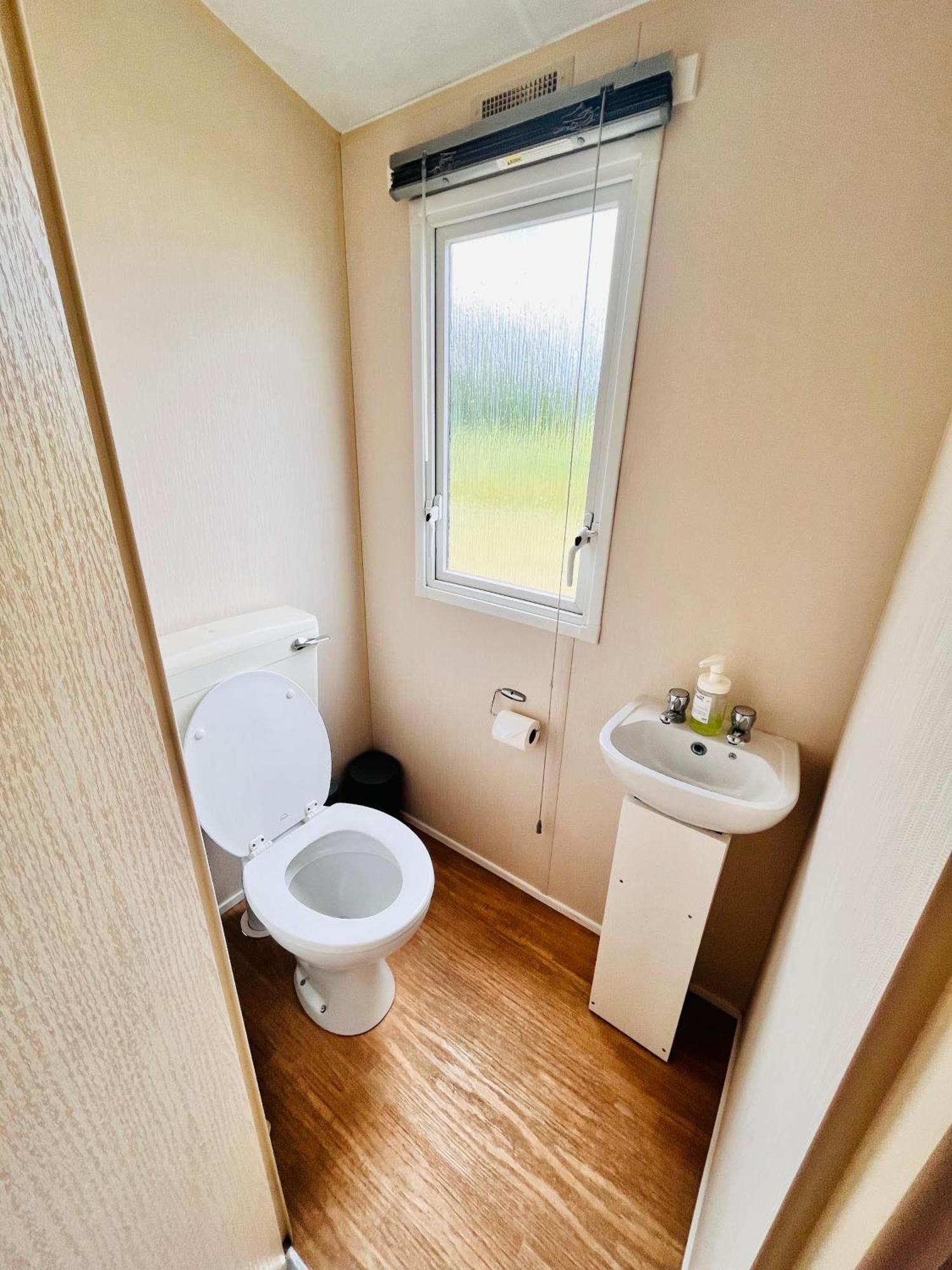 Lola'S Caravan. Your Home Away From Home. Parkeston Eksteriør bilde